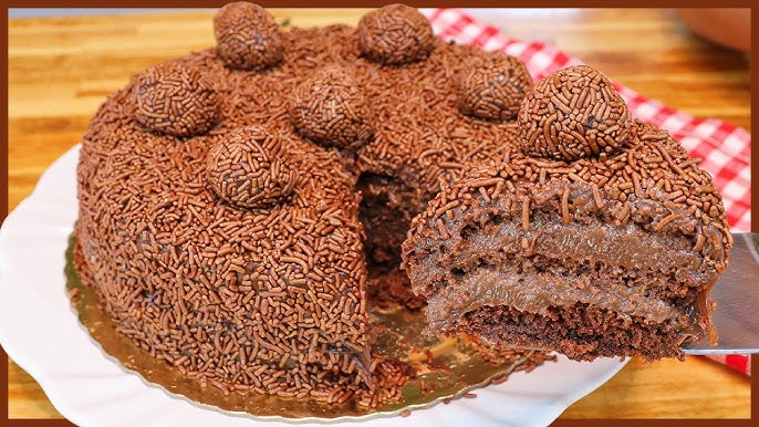 Bolo de Brigadeiro (10 a 13 pedaços)