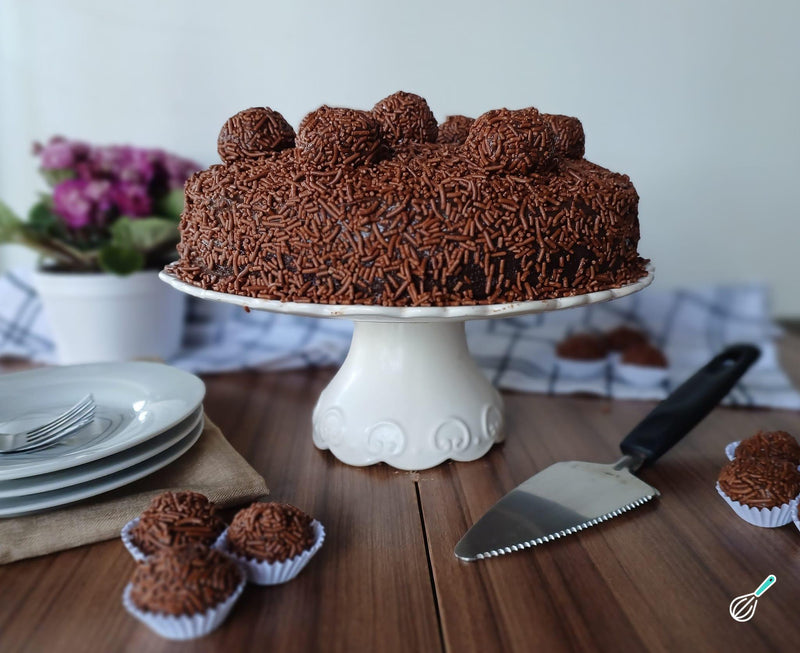 Bolo de Brigadeiro (10 a 13 pedaços)